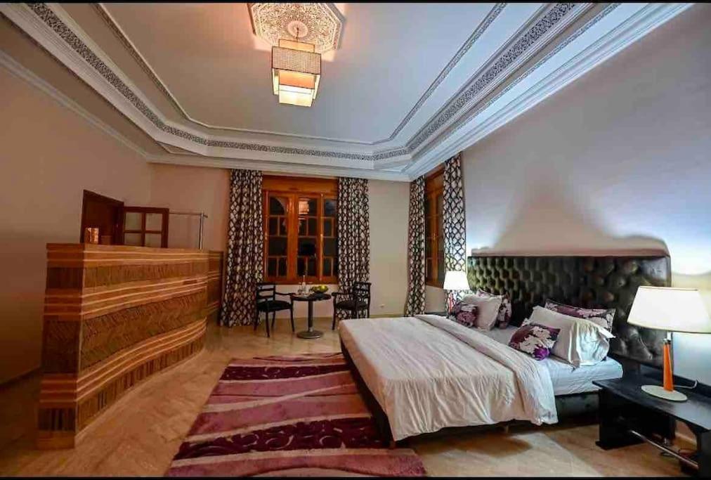 マラケシュ Palais Azaleヴィラ エクステリア 写真