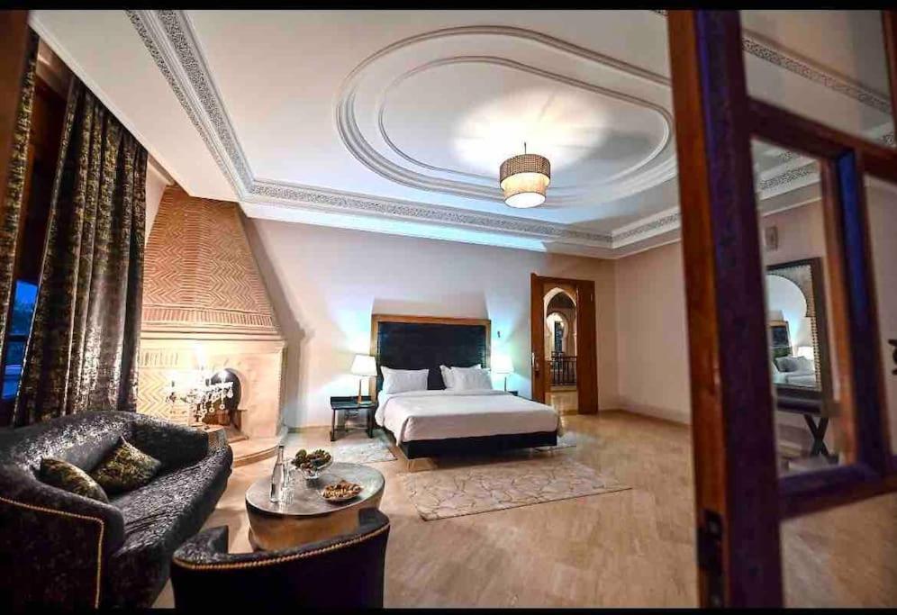 マラケシュ Palais Azaleヴィラ エクステリア 写真
