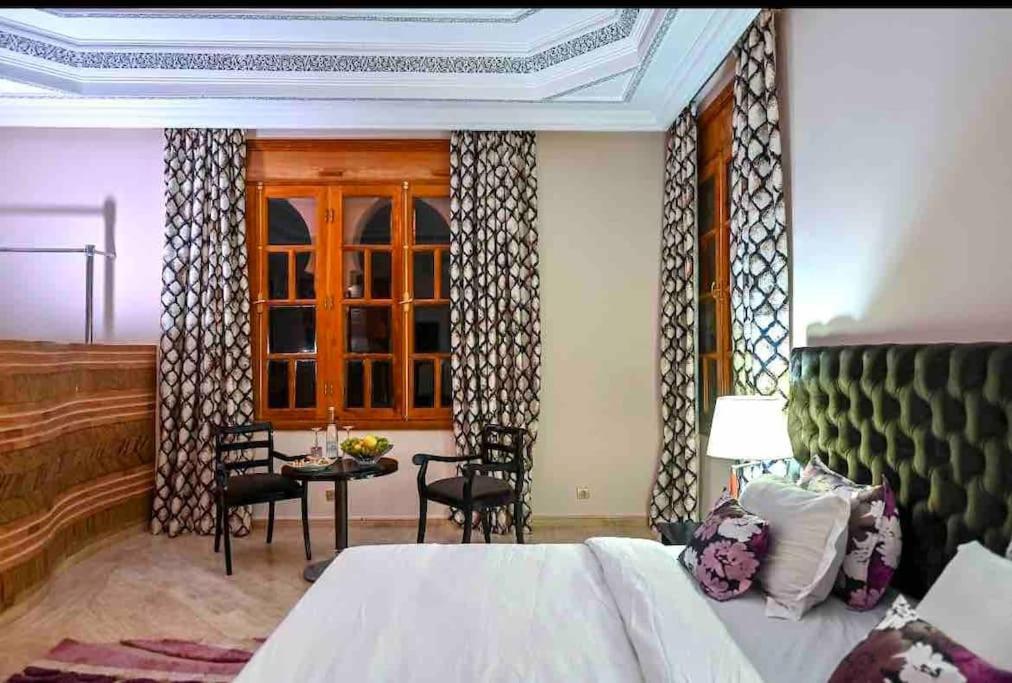 マラケシュ Palais Azaleヴィラ エクステリア 写真